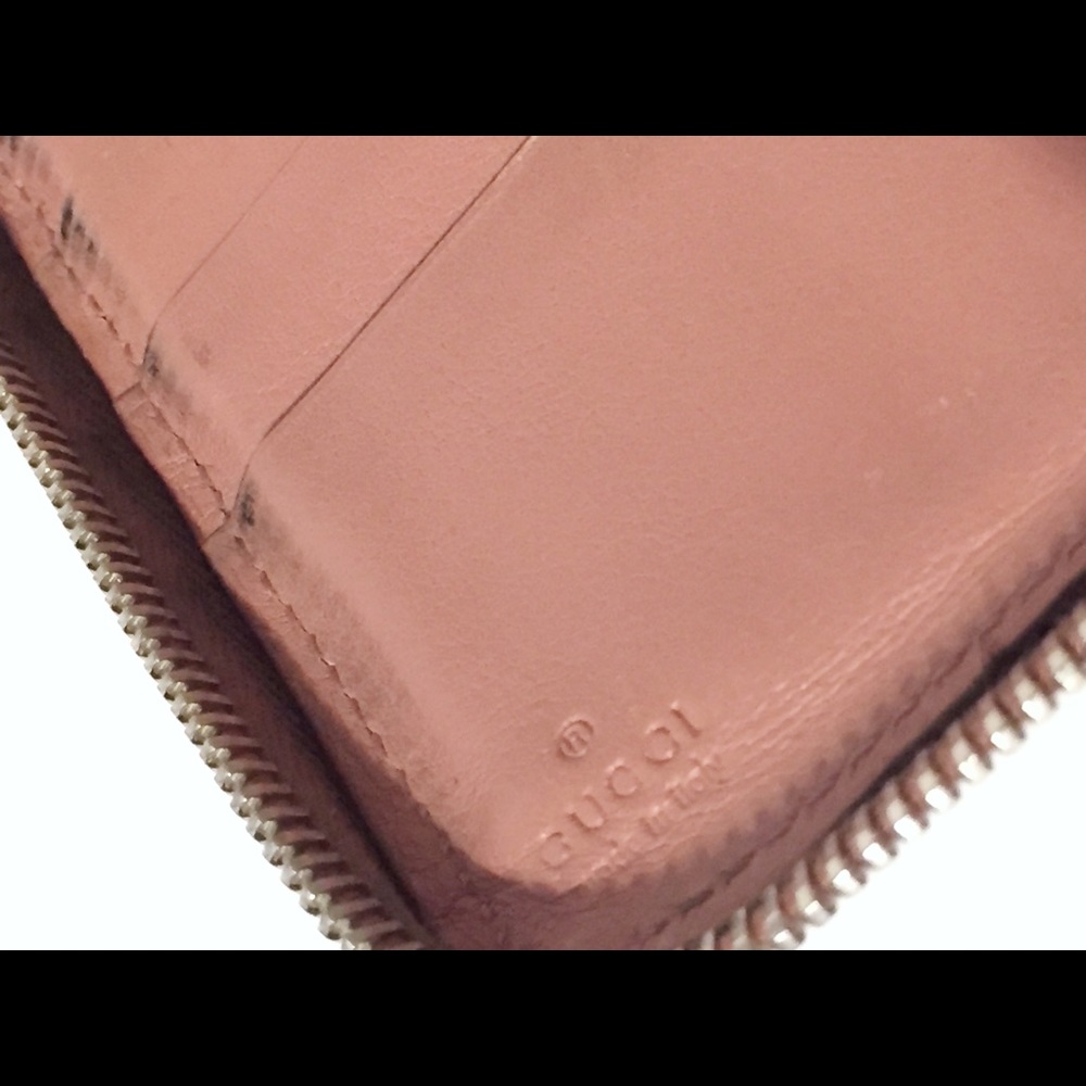 ♦️SOLD♦️Gucci pink embossed monogram wallet - Picture 7 of 8